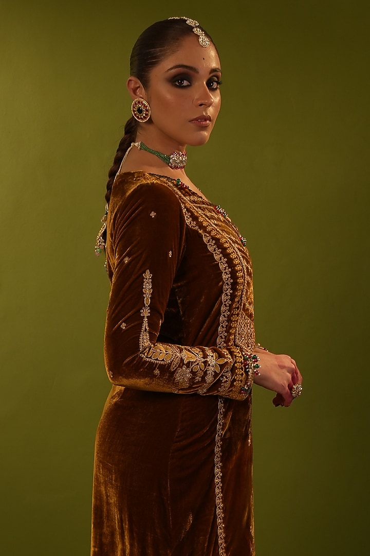 Yellow Velvet Sequins & Zardosi Handwork Kaftan Set by Aditi Gupta at Pernia's Pop Up Shop