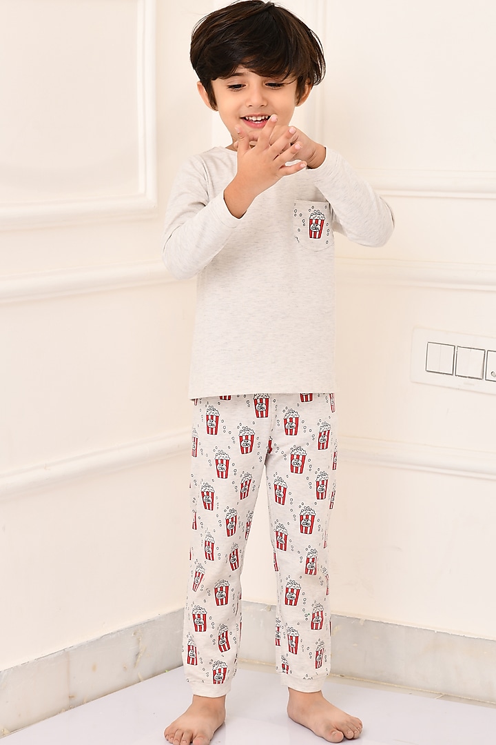 Off-White Printed Night Suit Set For Boys by Anthrilo