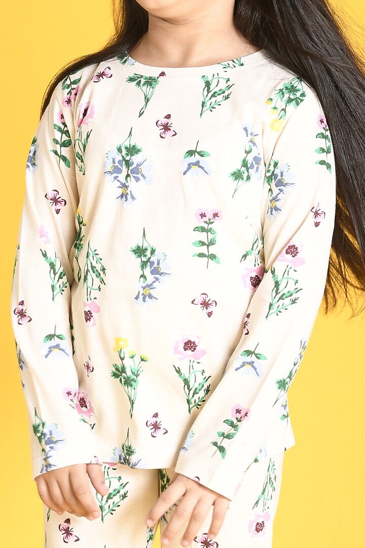 White Floral Printed Pyjama Set For Girls by Anthrilo at Pernia's Pop Up Shop