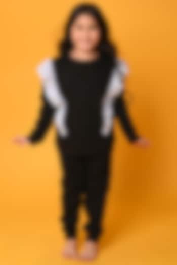 Black Cotton Fleece Jogger Pant Set For Girls by Anthrilo at Pernia's Pop Up Shop