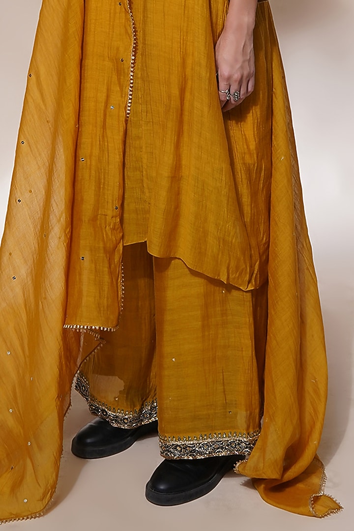Mustard Yellow Cotton Silk Embroidered Kurta Set by Aditya Sikand at Pernia's Pop Up Shop