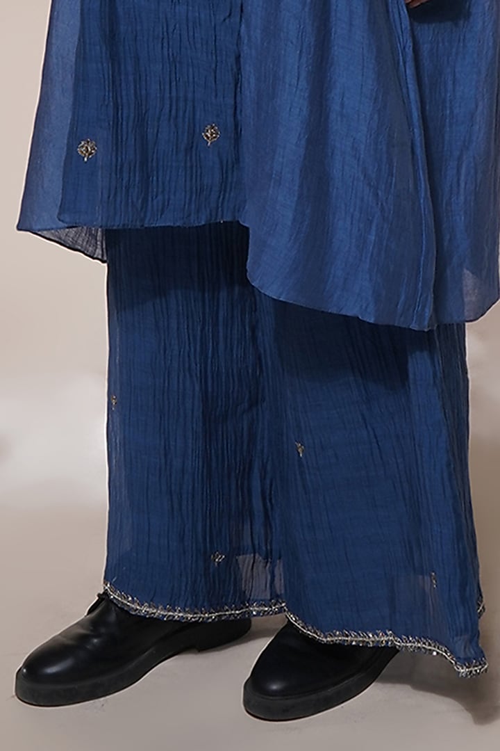 Electric Blue Cotton Silk Embroidered Kurta Set by Aditya Sikand at Pernia's Pop Up Shop