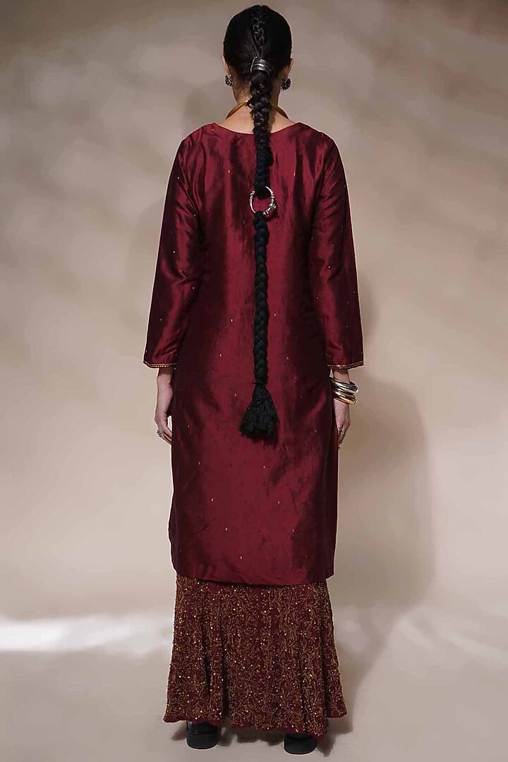 Maroon Cotton Silk Embroidered Kurta Set by Aditya Sikand at Pernia's Pop Up Shop