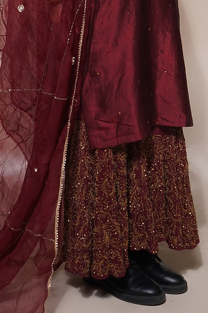 Maroon Cotton Silk Embroidered Kurta Set by Aditya Sikand at Pernia's Pop Up Shop