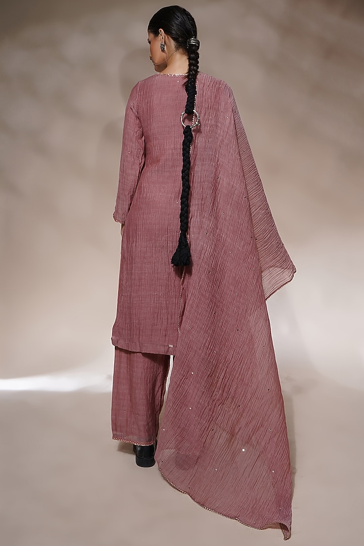 Blush Pink Cotton Silk Embroidered Kurta Set by Aditya Sikand at Pernia's Pop Up Shop