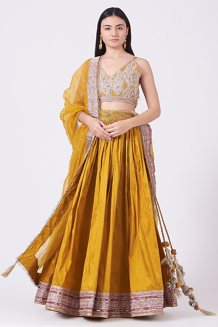 Mustard Hand Embroidered Lehenga Set Design by Aditya Sikand at Pernia's Pop Up Shop 2024