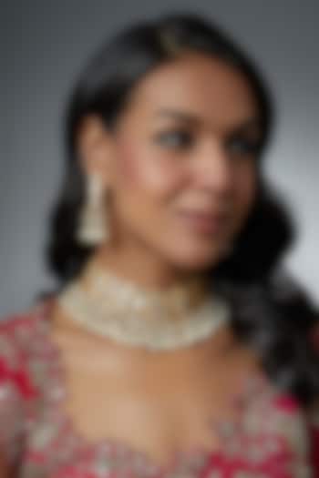 Gold Finish White Kundan Polki Necklace Set by Adityam Jewels at Pernia's Pop Up Shop