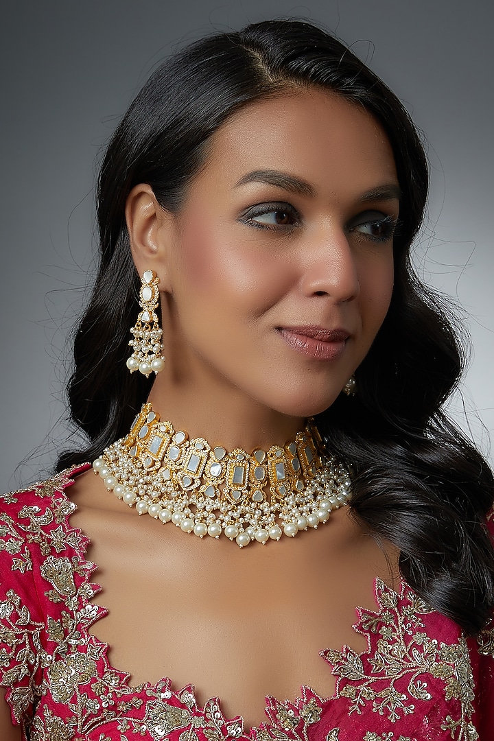 Gold Finish White Kundan Polki Necklace Set by Adityam Jewels at Pernia's Pop Up Shop