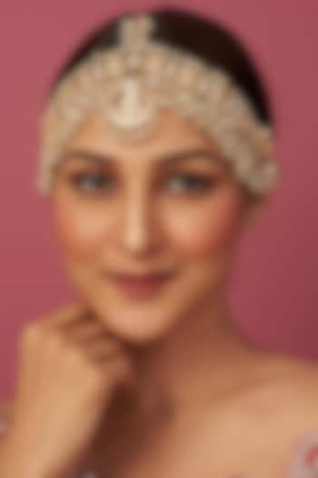 Gold Finish Kundan Polki Mathapatti by Adityam Jewels at Pernia's Pop Up Shop