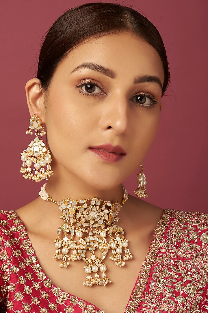 Gold Finish Mother of Pearl Necklace Set in Copper by Adityam Jewels at Pernia's Pop Up Shop