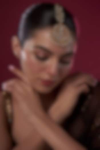 Gold Finish Kundan Polki Maang Tikka by Adityam Jewels at Pernia's Pop Up Shop