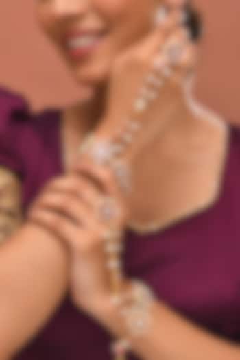 Gold Finish Red Kundan Polki Haathphools (Set Of 2) by Adityam Jewels at Pernia's Pop Up Shop