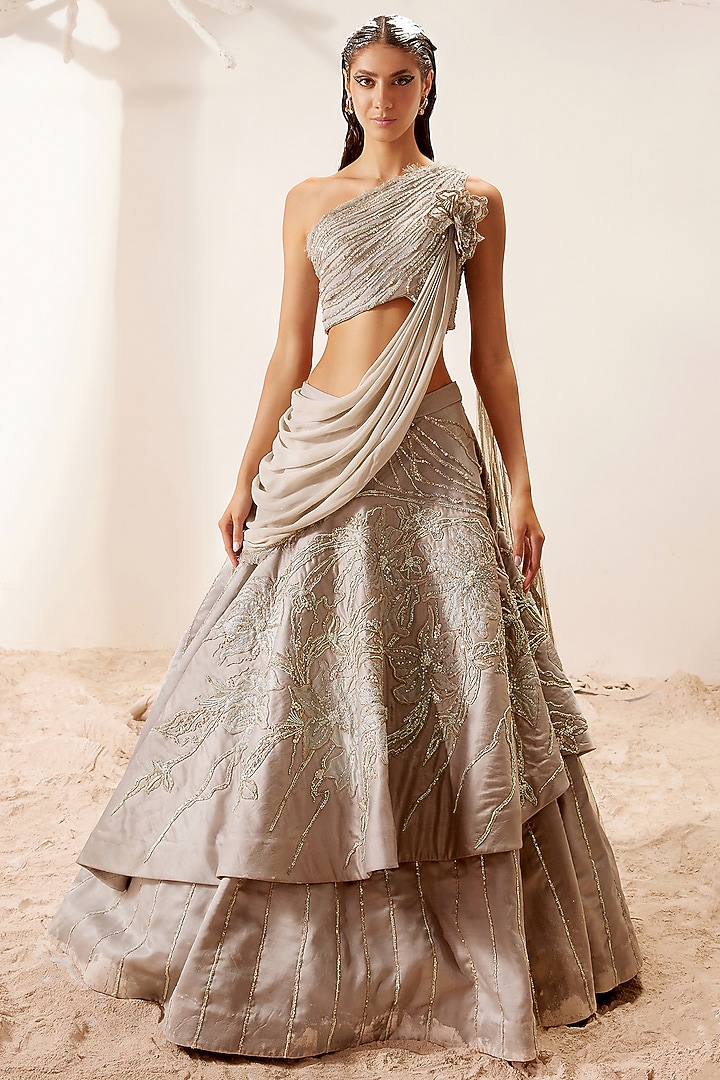 Gold Floral Hand Embroidered Bridal Lehenga Set by Adaara Couture at Pernia's Pop Up Shop