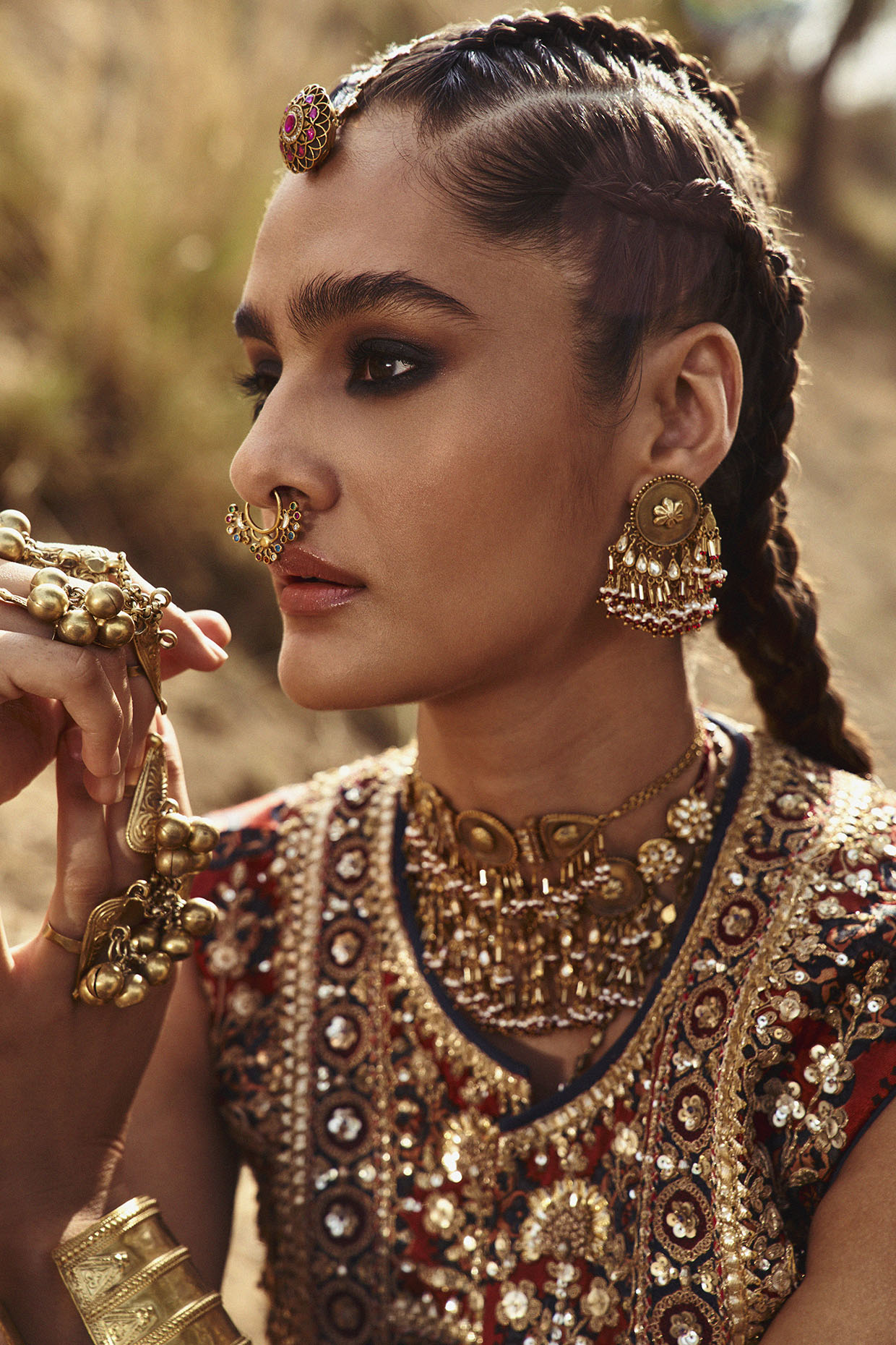 Anita Dongre on Instagram: “Uncut Diamonds and Pearls sparkle against the  sun. Traditional Rajasthani Jadau responds to… | Anita dongre, Uncut  diamond, Fine jewelry