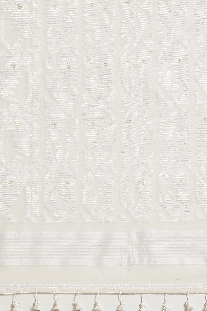 White Jamdani Embroidered Festive Saree by Aditri at Pernia's Pop Up Shop