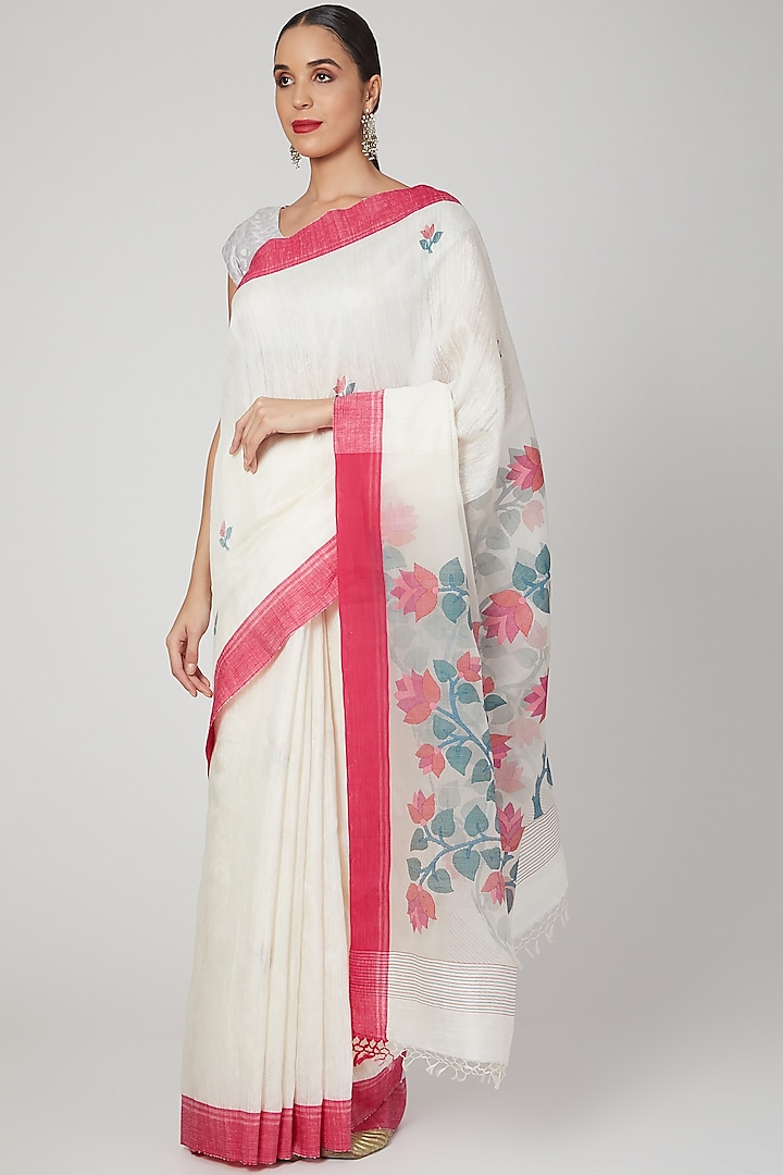 White Saree Set With Jamdani Floral Motifs by Aditri at Pernia's Pop Up Shop