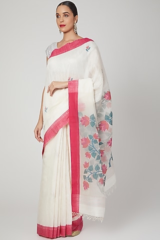 White Saree Set With Jamdani Floral Motifs by Aditri