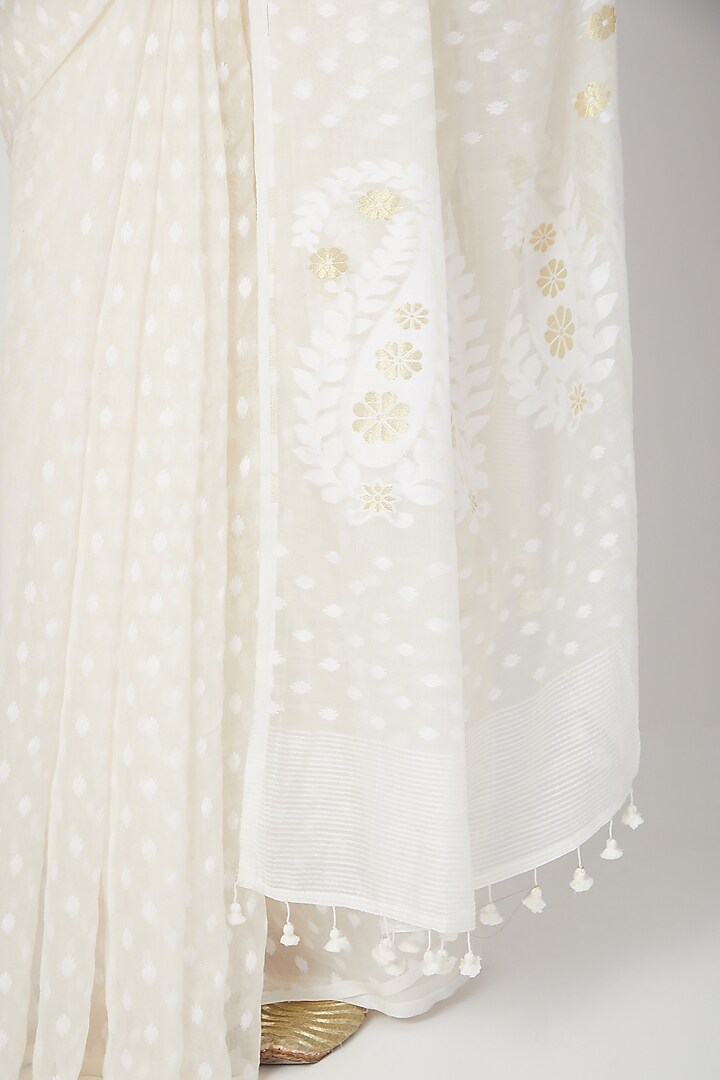 White Floral Motif Festive Saree Set by Aditri at Pernia's Pop Up Shop