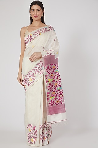 White Jamdani Saree Set With Motifs by Aditri