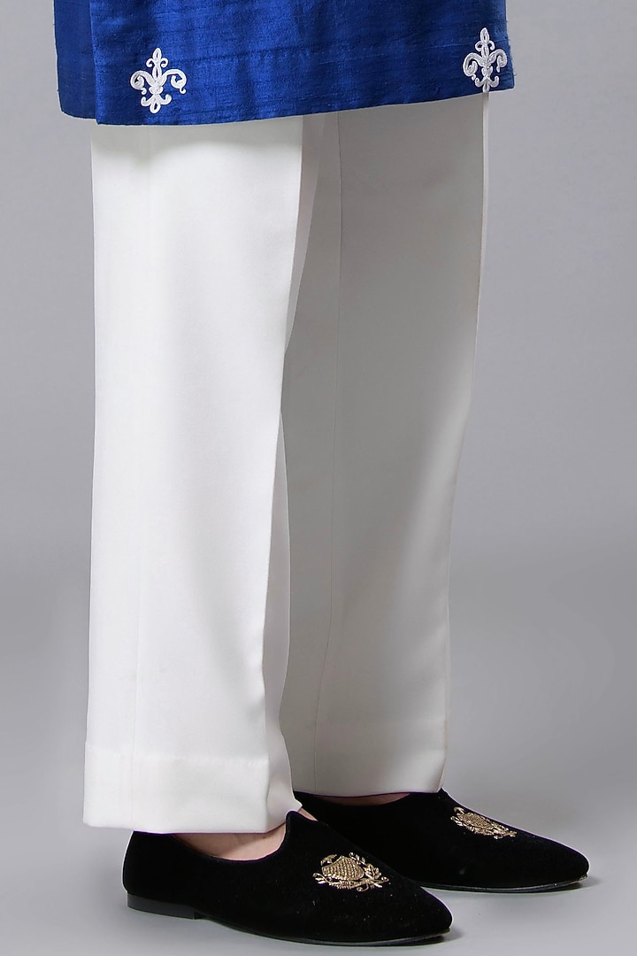 Blue Raw Silk Chikankari Work Kurta Set by Aditya Sachdeva Men at Pernia's Pop Up Shop