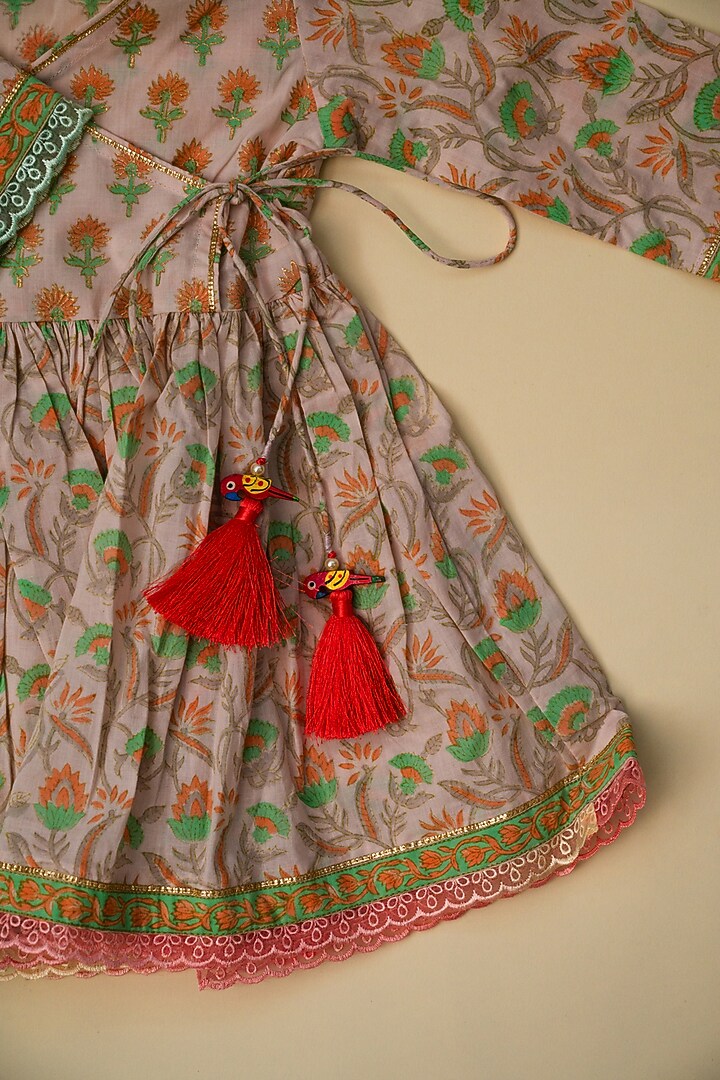 Baby Pink Cotton Floral Hand Block Printed Kurta Set For Girls by Adya Kids at Pernia's Pop Up Shop