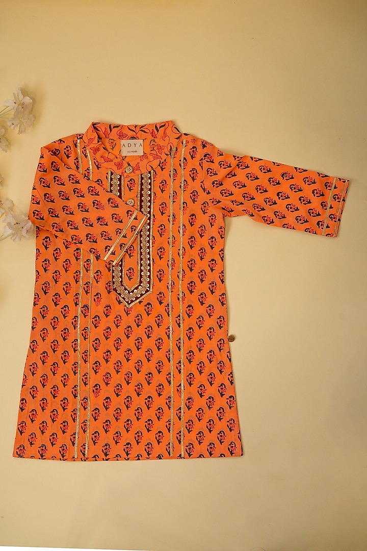 Peach Cotton Floral Hand Block Printed Kurta For Boys by Adya Kids at Pernia's Pop Up Shop