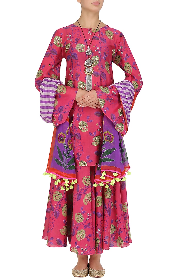 Pink floral printed kurta and sharara pants set available only at Pernia's Pop Up Shop.