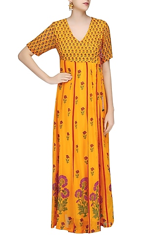 Mango Floral Printed Kurta Set by Anupamaa Dayal