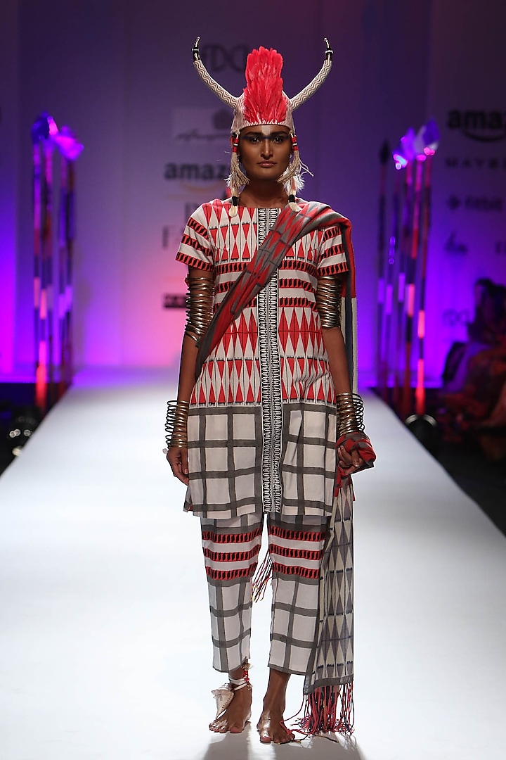 White and red geometric print kurta and pyjama pants set by Anupamaa Dayal