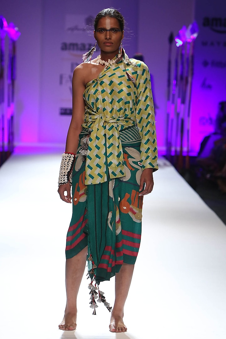 Bottle green, yellow and off white geometric print 3 sleeves shirt and sarong set by Anupamaa Dayal