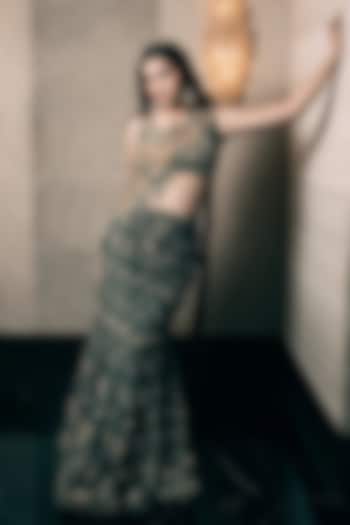 Emerald Green Crushed Tissue Embroidered Draped Reception Saree Set by Aditi Gupta at Pernia's Pop Up Shop