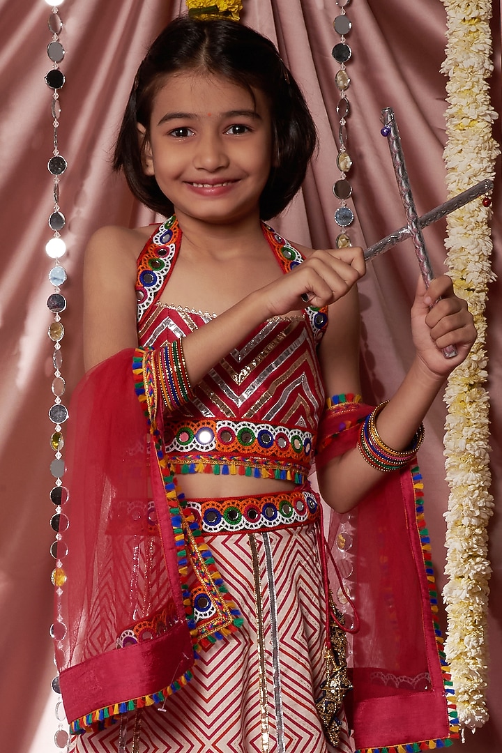 Pink Printed Lehenga Set For Girls by Adah Kidswear at Pernia's Pop Up Shop