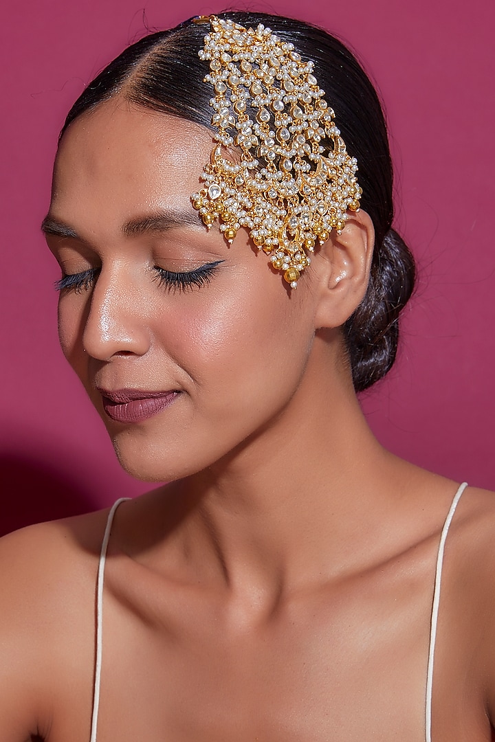 Gold Finish Kundan Polki Pasa by Adityam Jewels at Pernia's Pop Up Shop