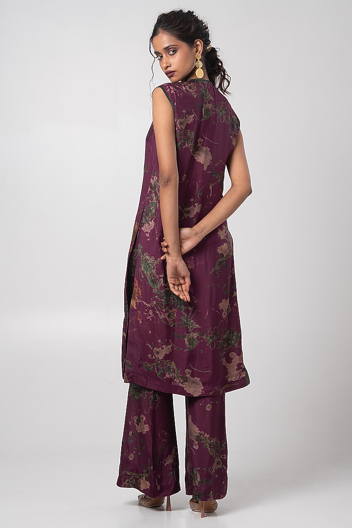 Multi-Colored Habutai Printed Kurta Set by Advait at Pernia's Pop Up Shop