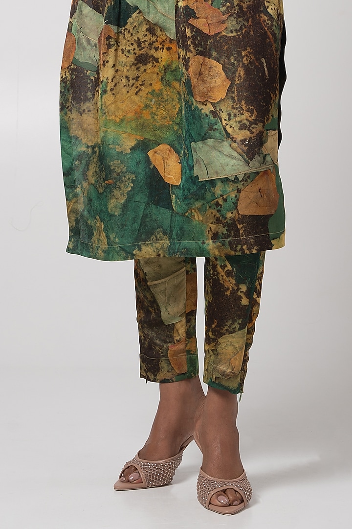 Multi-Colored Linen Satin Printed & Hand Embroidered Kurta Set by Advait at Pernia's Pop Up Shop