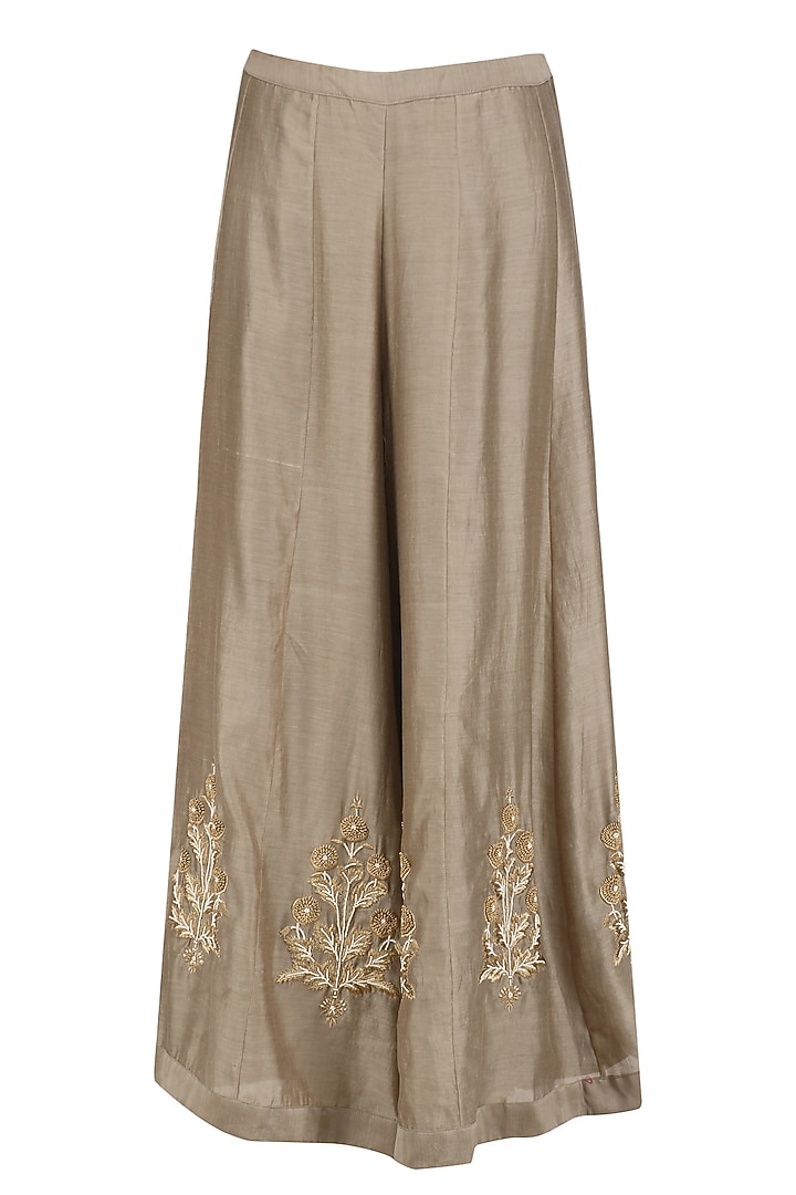 Beige begum kurta set available only at Pernia's Pop Up Shop.