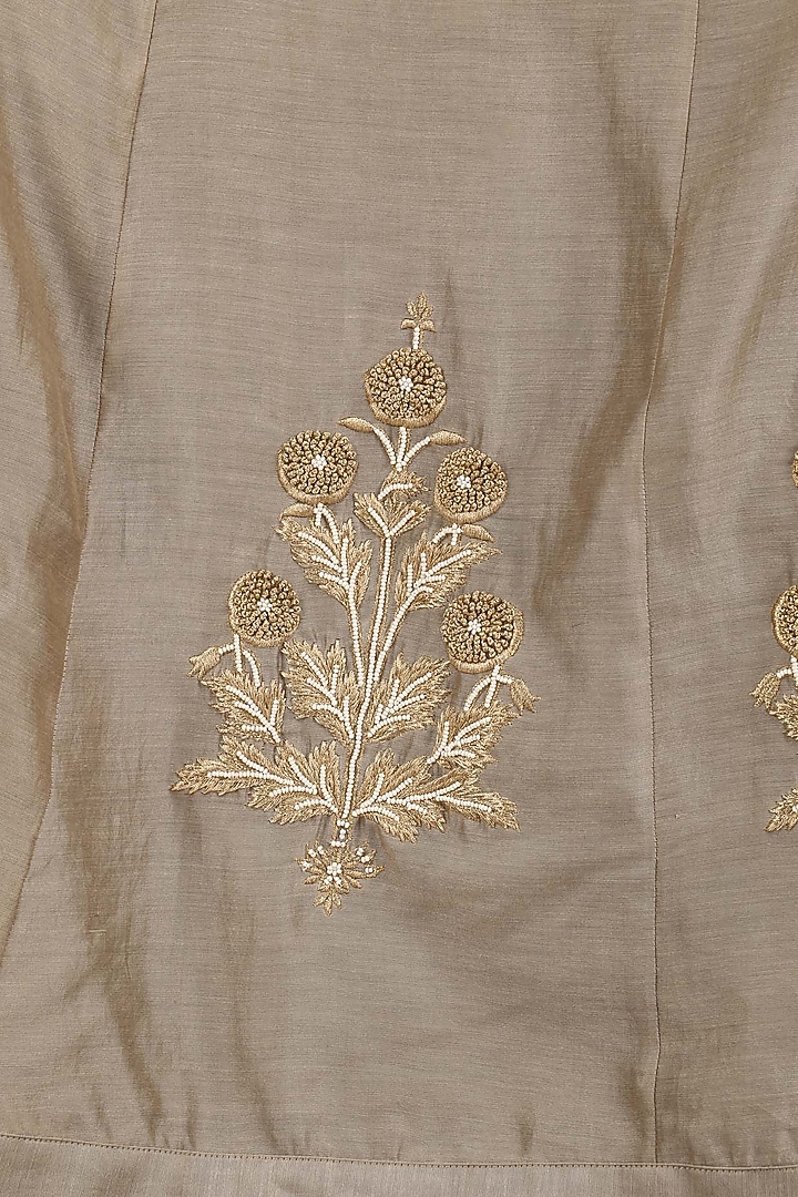 Beige begum kurta set available only at Pernia's Pop Up Shop.