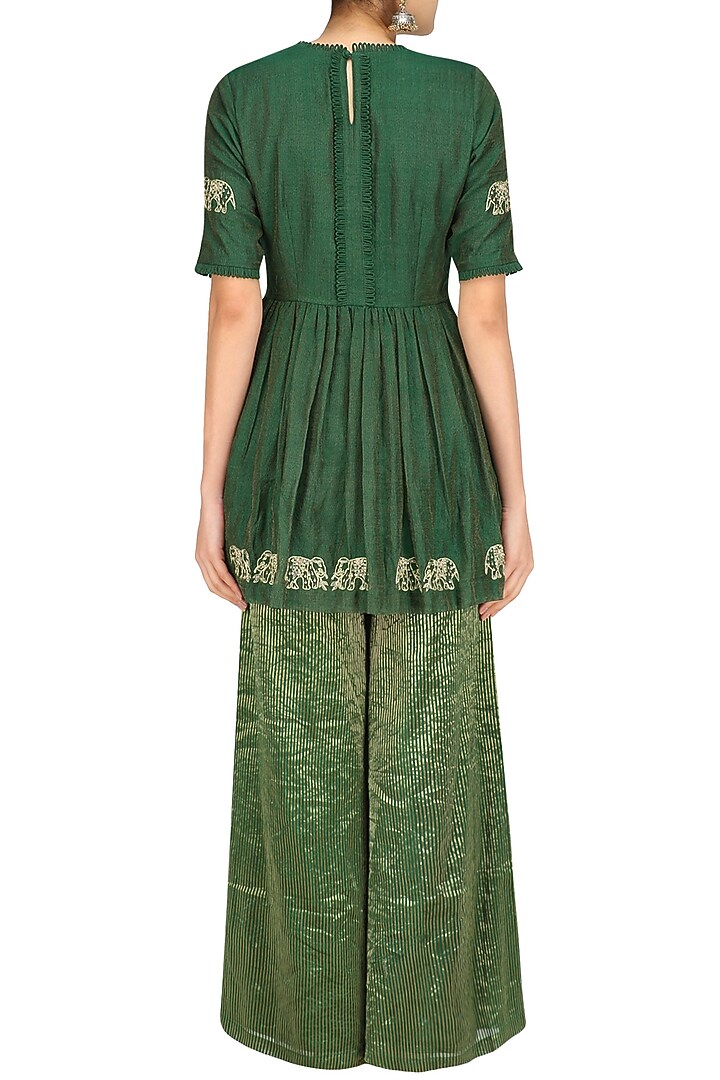 Emerald green embroidered short kurta set available only at Pernia's Pop Up Shop.