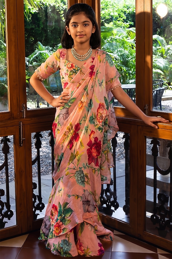 Dusty Pink Viscose Crepe Printed Ruffled Saree Set For Girls by Affroz Kids at Pernia's Pop Up Shop