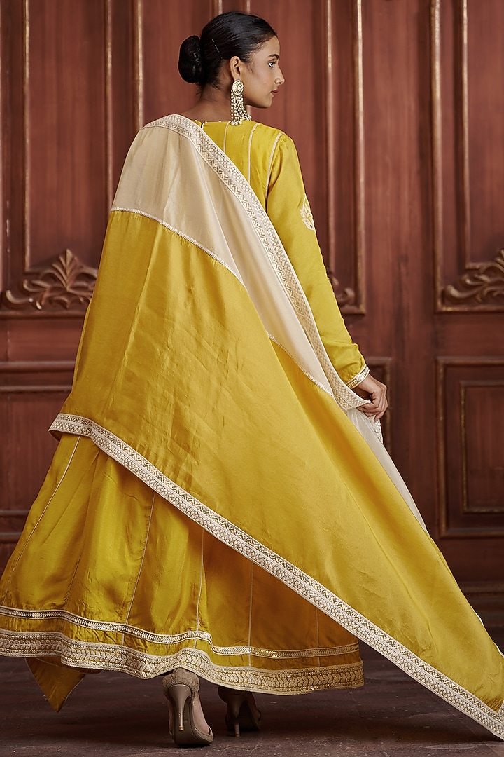 Yellow Russian Silk Embroidered Kurta Set by Affroz at Pernia's Pop Up Shop