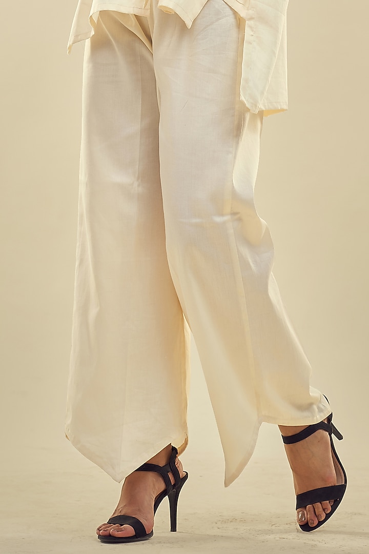 Off-White Cotton Satin Co-Ord Set by Affroz at Pernia's Pop Up Shop