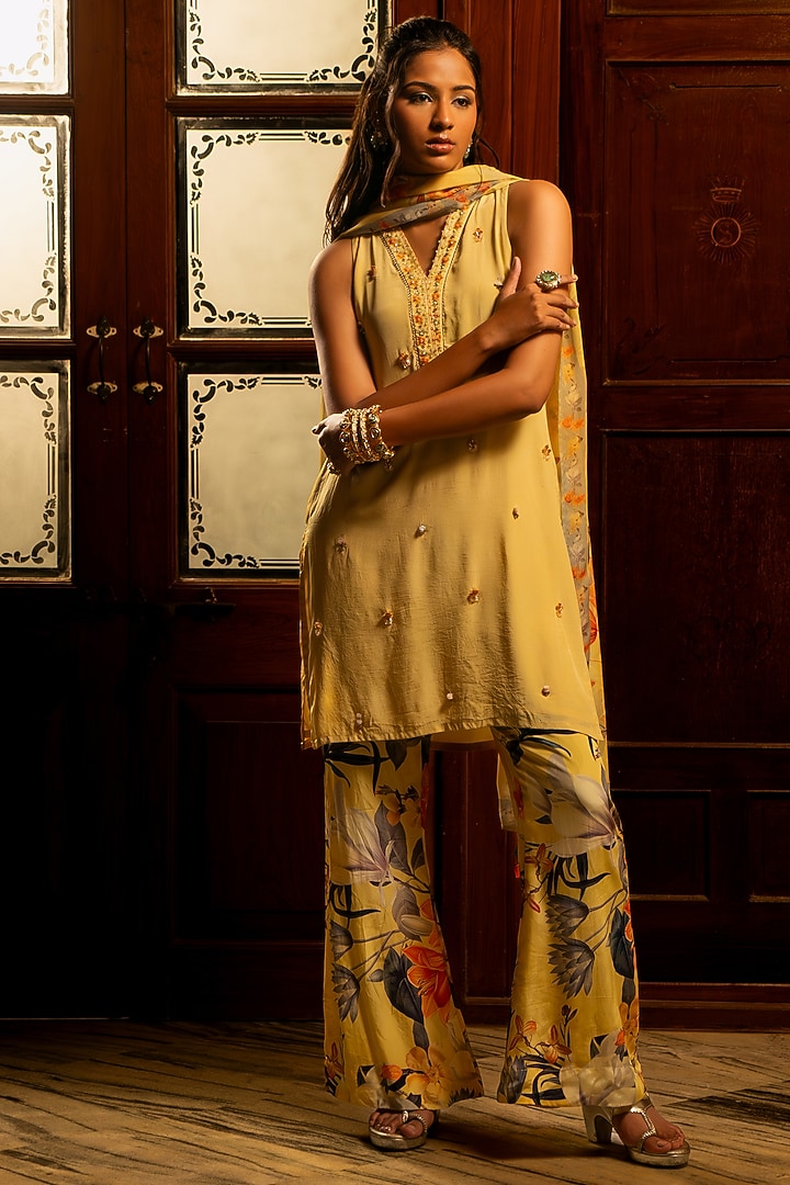 Misted Yellow Viscose Crepe Hand Embroidered Kurta Set by Affroz at Pernia's Pop Up Shop