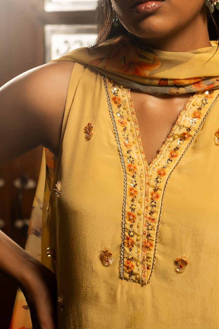 Misted Yellow Viscose Crepe Hand Embroidered Kurta Set by Affroz at Pernia's Pop Up Shop