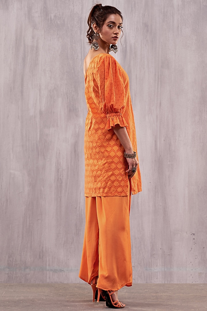Orange Cotton Striped One-Shoulder Kurta Set by Affroz at Pernia's Pop Up Shop