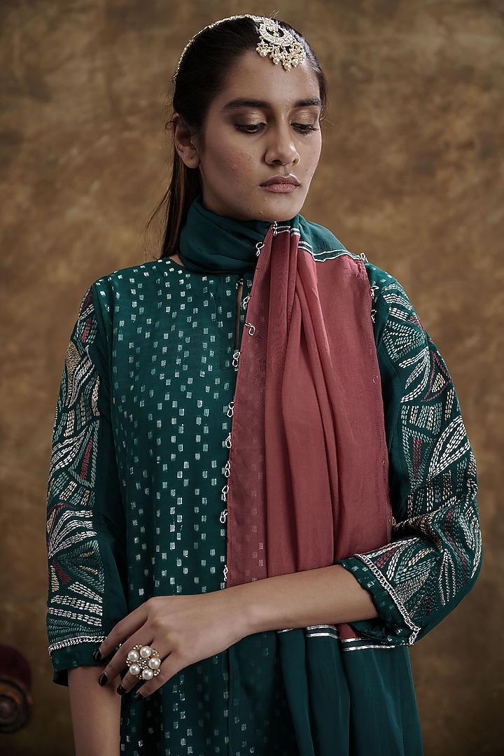 Green Embroidered Kurta Set by Affroz at Pernia's Pop Up Shop