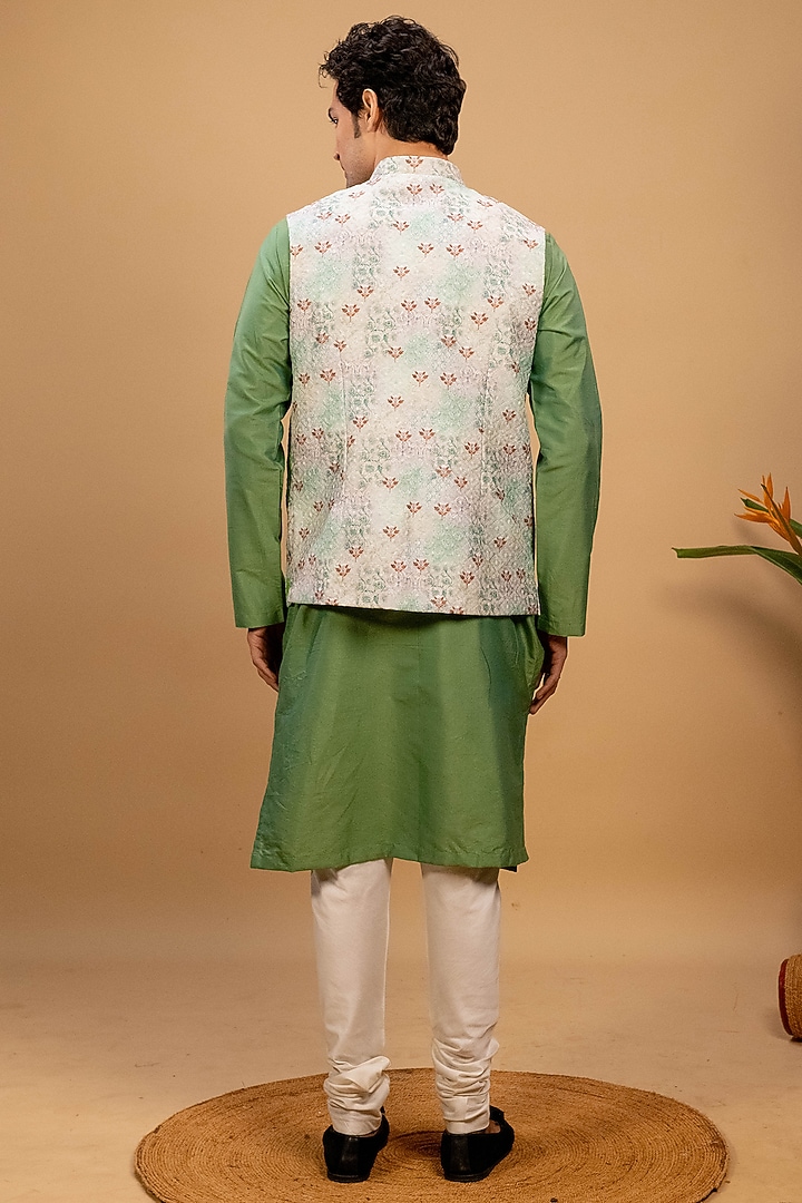 Off-White Kota Silk Embroidered Bundi Jacket Set by Agape Men at Pernia's Pop Up Shop
