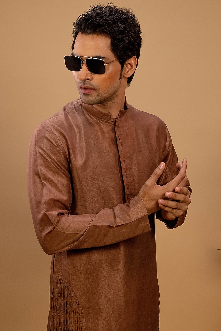 Brown Muslin Kurta Set by Agape Men at Pernia's Pop Up Shop