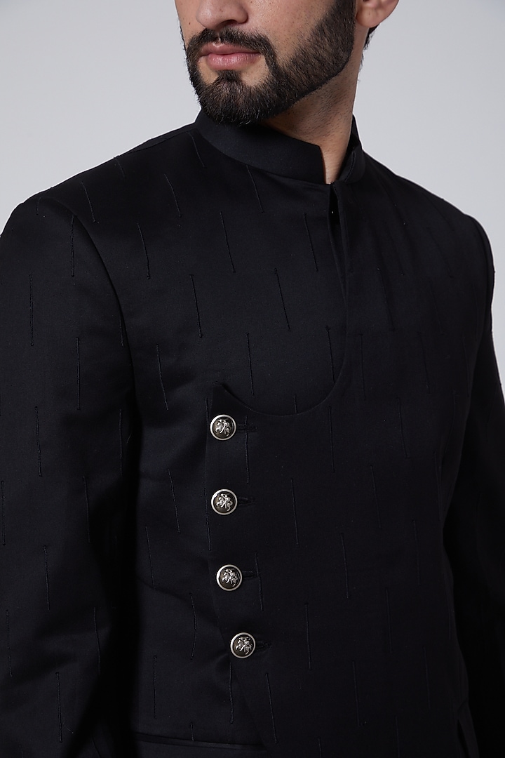 Black Thread Embroidered Suit Set by Agape Men at Pernia's Pop Up Shop