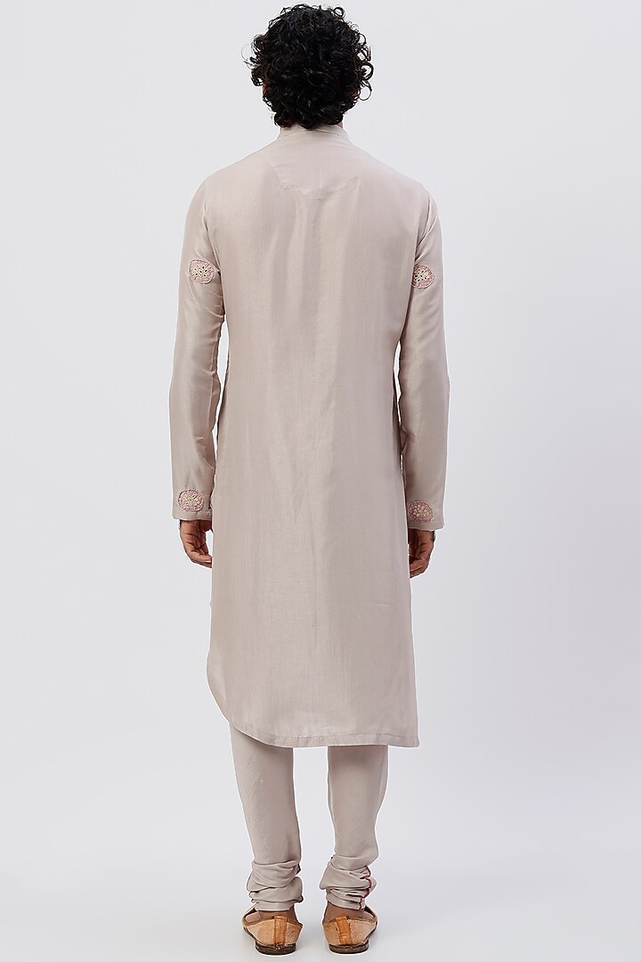 Pink Embroidered Kurta Set by Agape Men at Pernia's Pop Up Shop