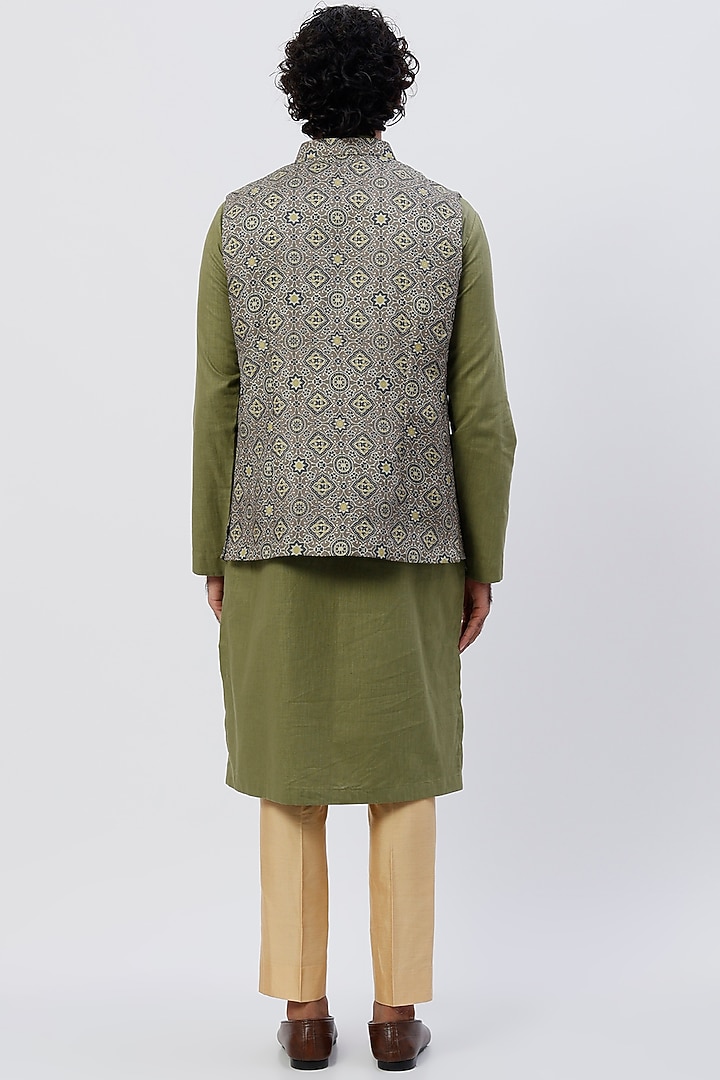 Brown Printed Indowestern Set by Agape Men at Pernia's Pop Up Shop